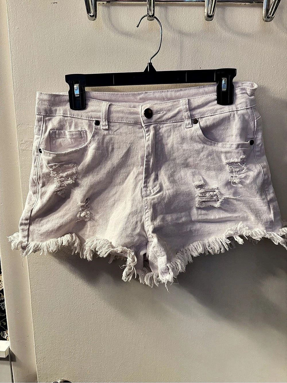 Women's Distressed Jean Shorts in White Size Large